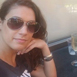 Meet your Posher, Tina